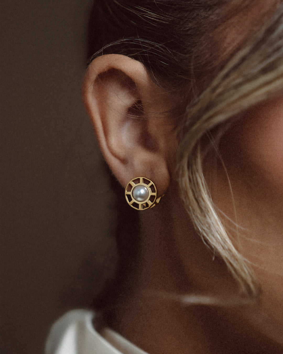 Pearl Sunburst Studs
